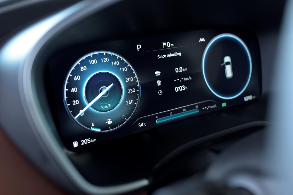 Bảng đồng hồ kỹ thuật số mới của Hyundai Santa Fe 2021.